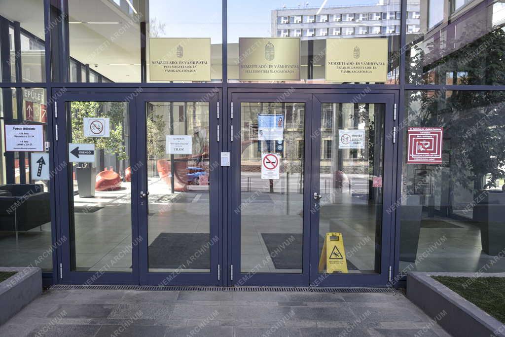 Városkép - Budapest - Spirál Irodaház - NAV