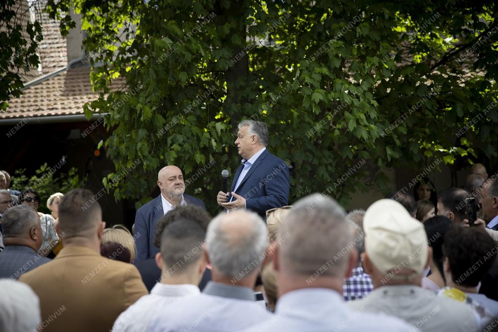Voks 24 - Orbán Viktor Fehérgyarmaton folytatta országjárását