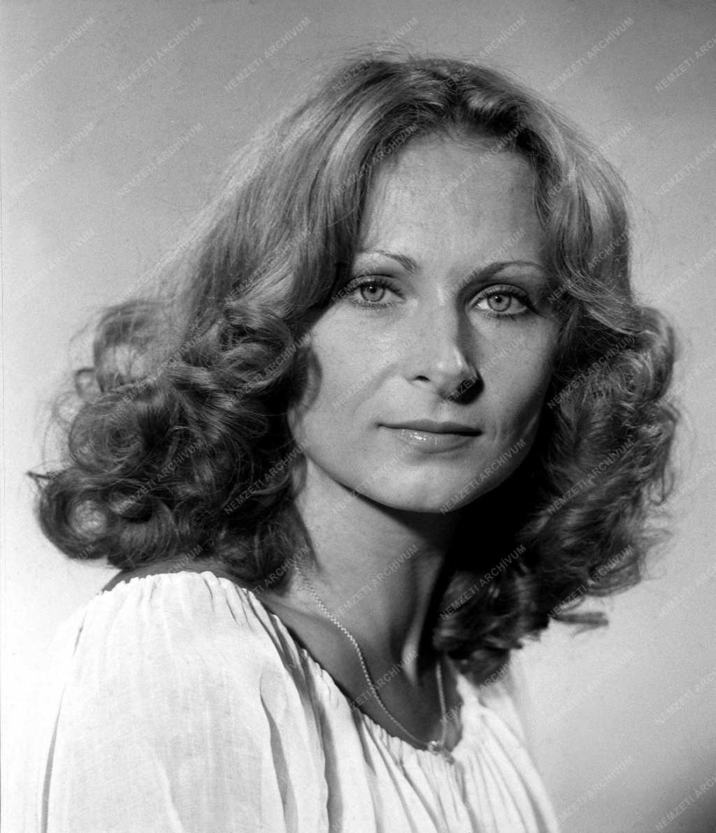 Kultúra - Színház - Bánsági Ildikó