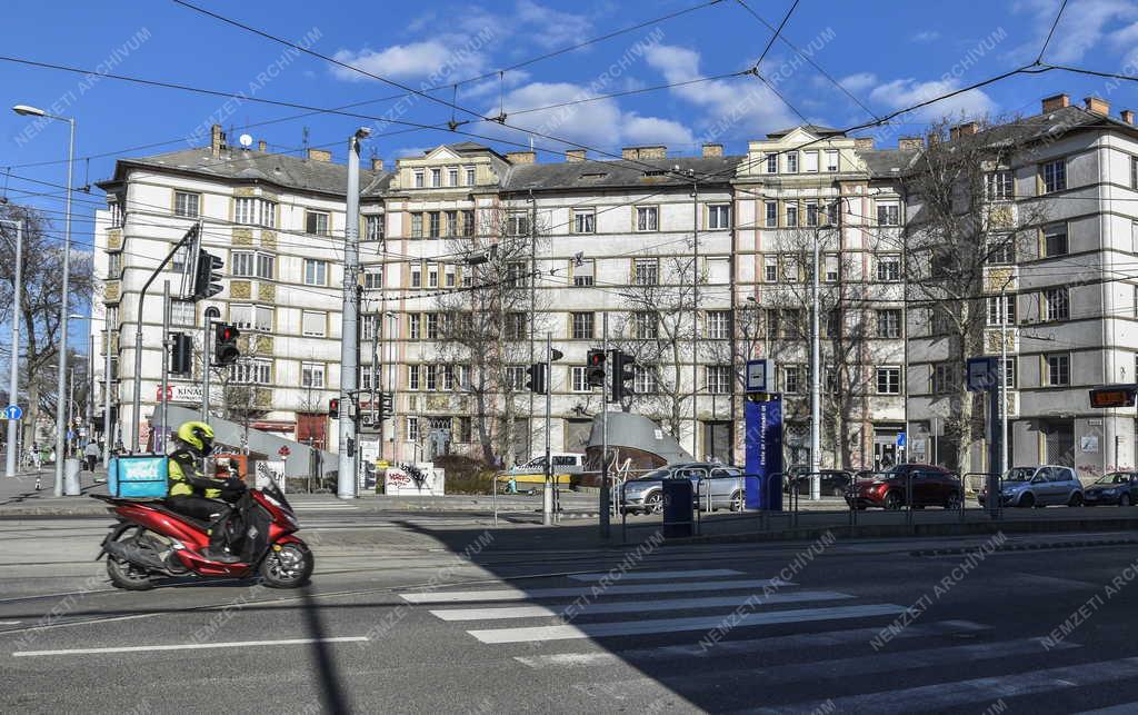 Szolgáltatás - Budapest - Wolt ételfutár Újbudán