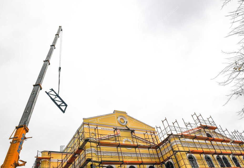 Műemlékvédelem - Felújítják a debreceni Csokonai Nemzeti Színházat