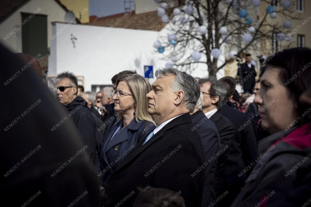 A megújult és kibővített makói Hagymatikum átadása