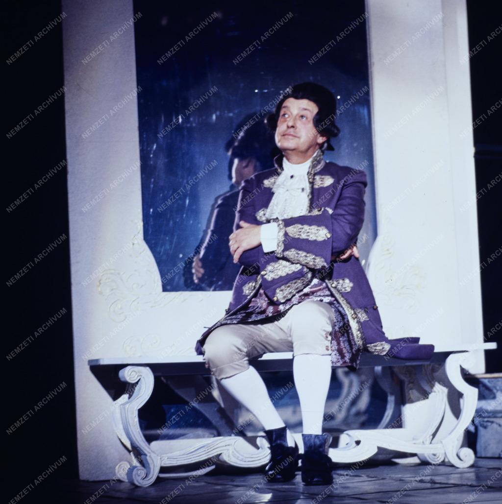 Kultúra -  Boldizsár Miklós: A hős avagy Zrínyi Péter horvát bán halálának szomorú története című komédiájának bemutatója a Játékszínben