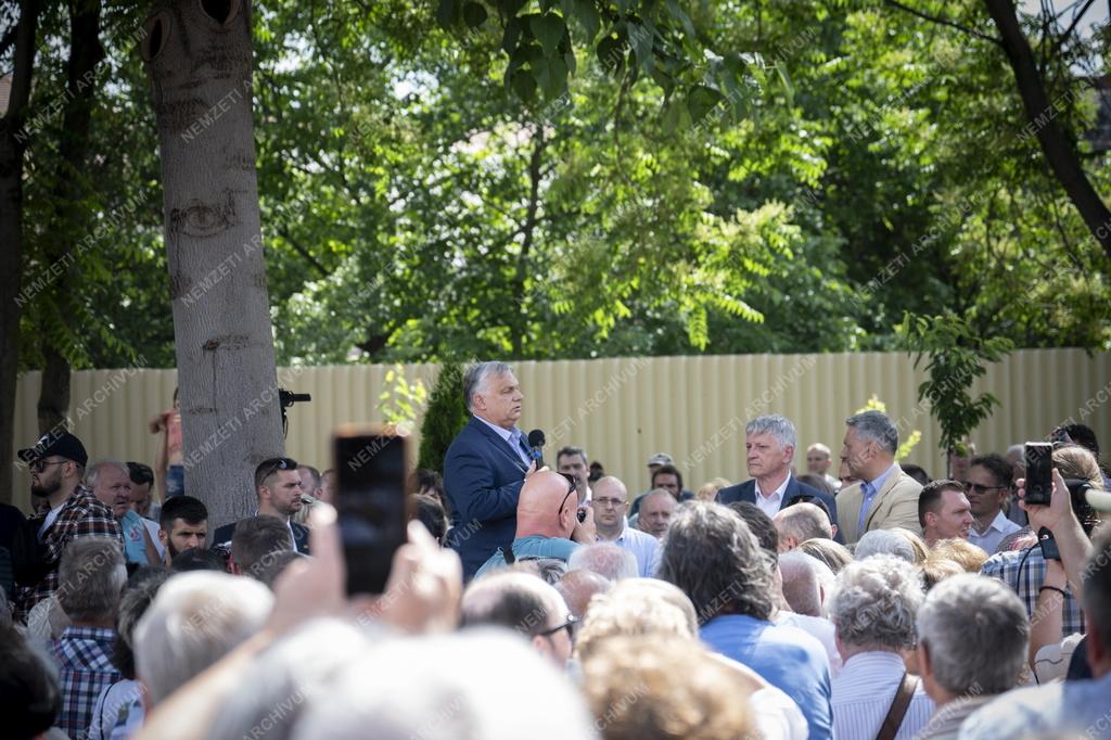 Voks 24 - Orbán Viktor országjáró kampánykörútja