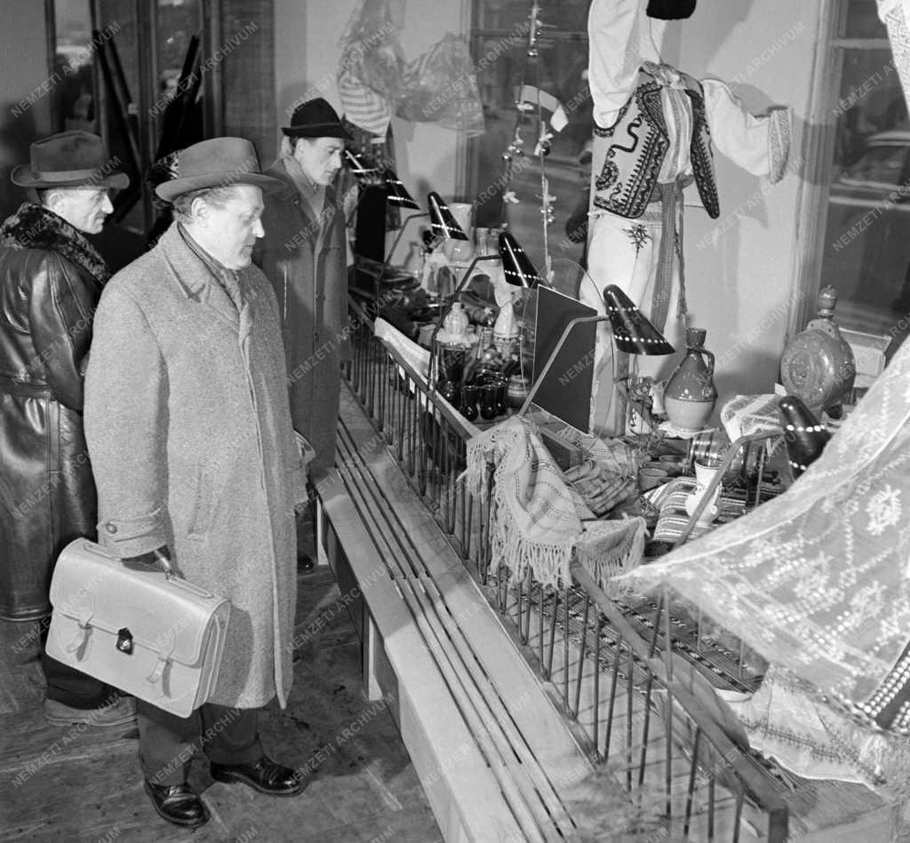 Kultúra - Román népművészeti kiállítás Budapesten