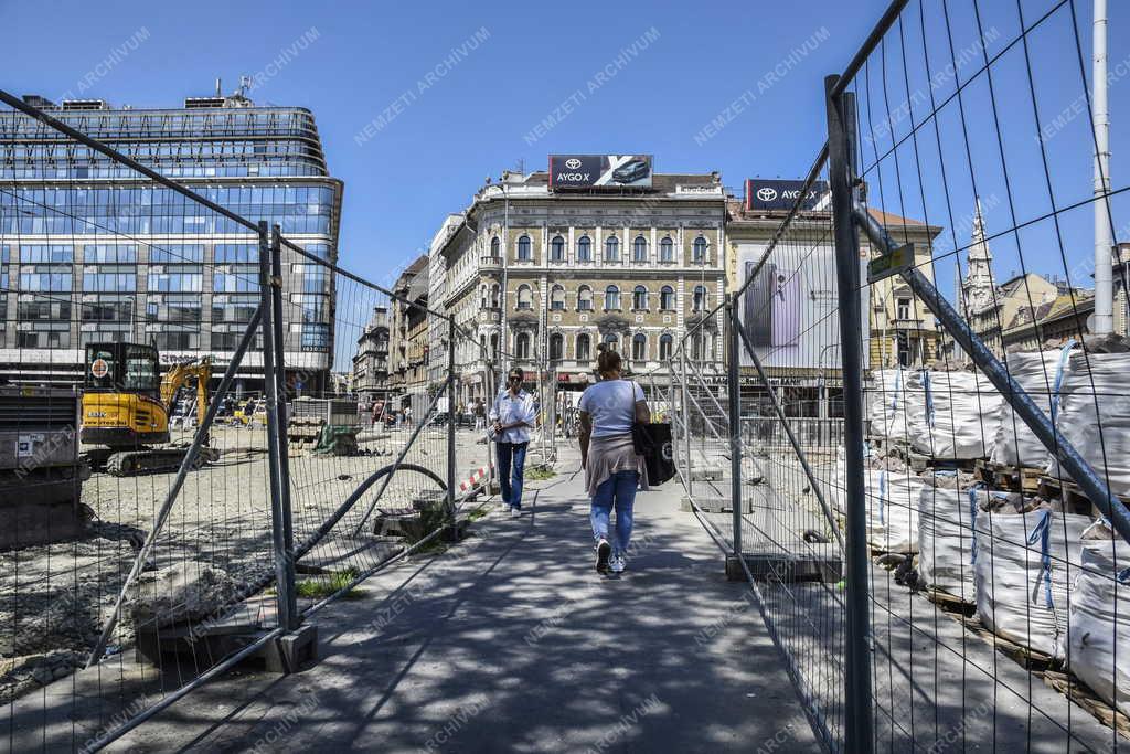 Településfejlesztés - Budapest - Megújul a Blaha Lujza tér