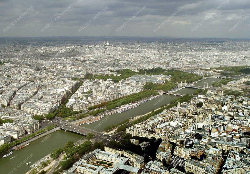 Párizs - Kilátás az Eiffel-toronyból