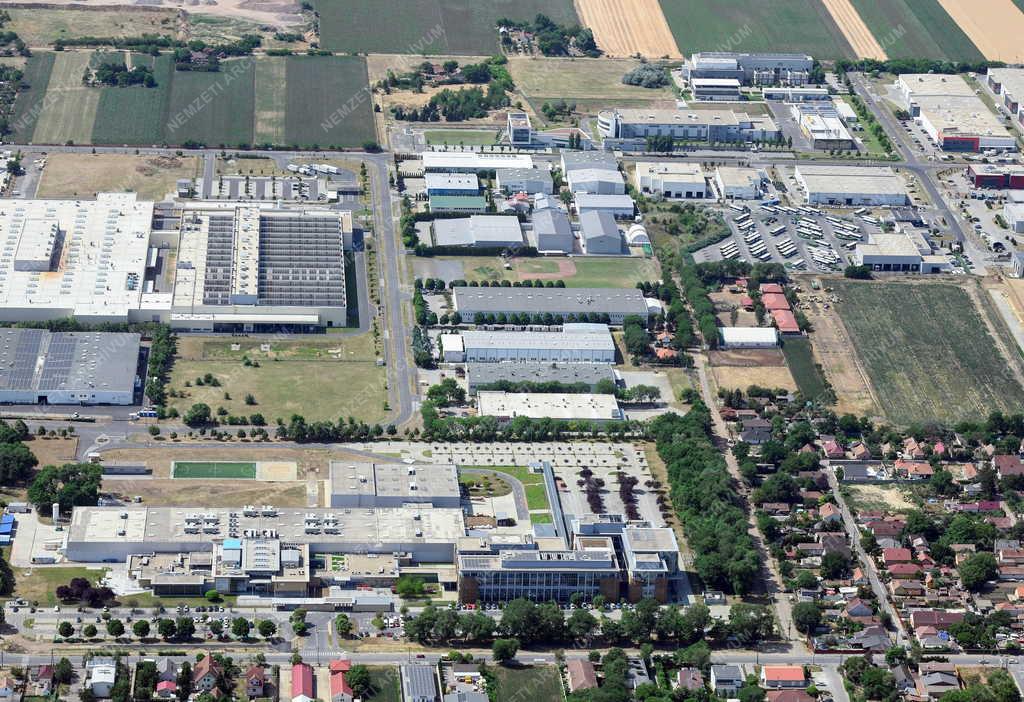 Ipar - Településfejlesztés - Debreceni ipari park
