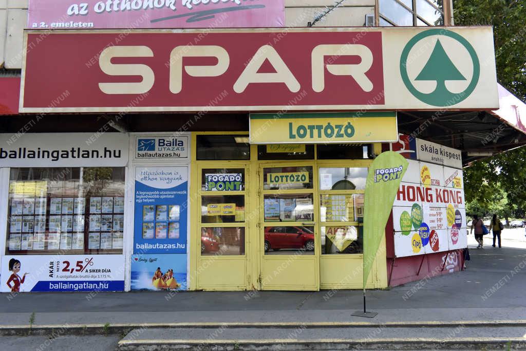 Városkép - Budapest - Kossuth téri piac