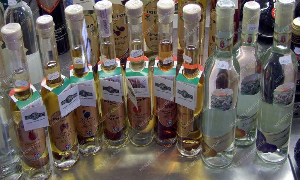 Kereskedelem - Magyar áruk a Nagycsarnokban