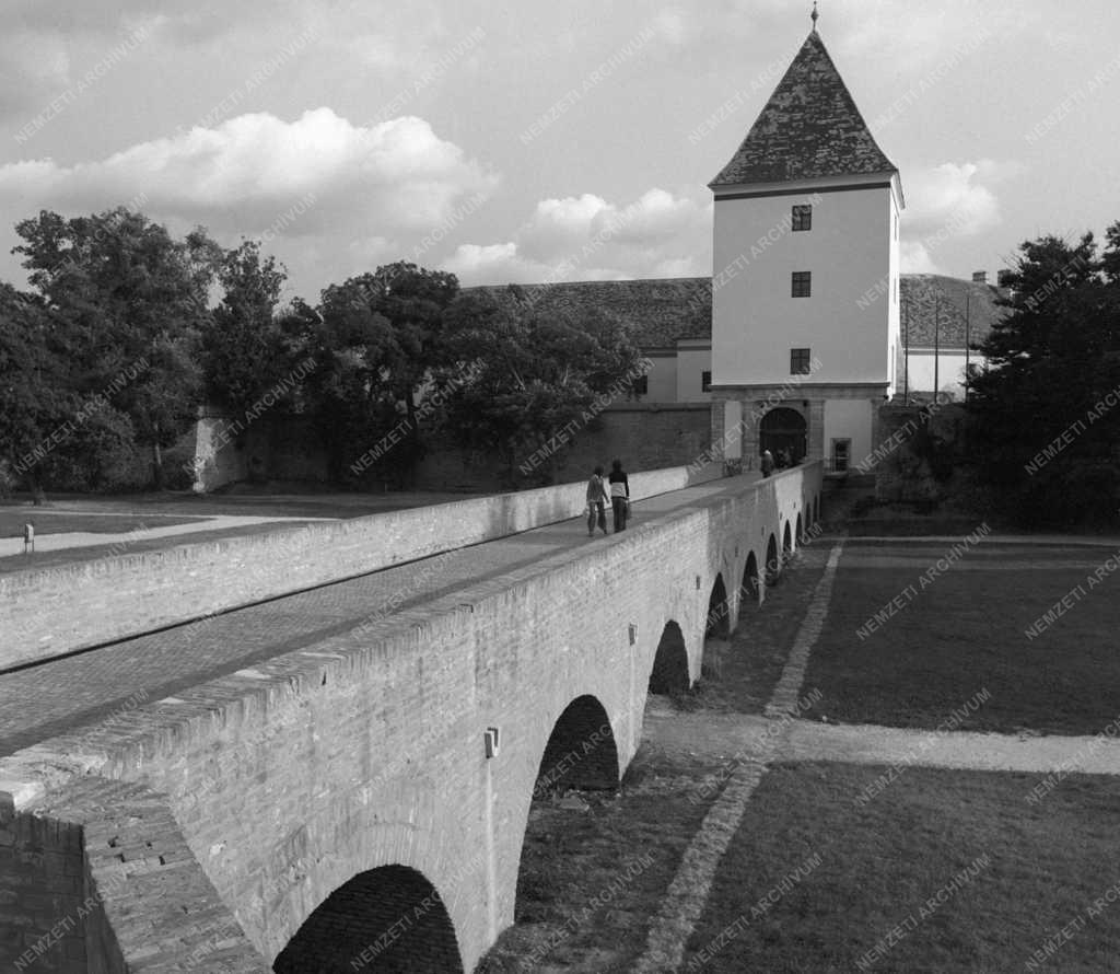 Műemlék - A felújított sárvári Nádasdy-vár