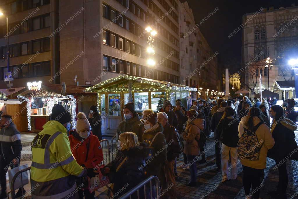 Városkép - Ünnep - Budapest  - Adventi Ünnep a Bazilikánál