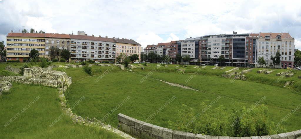 Műemlék - Budapest - Aquincum katonai amfiteátruma