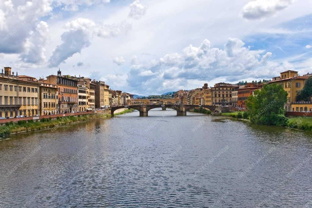 Városkép - Firenze - A Szentháromság-híd