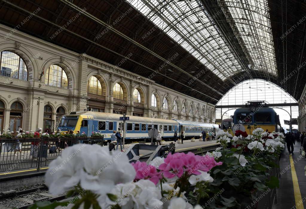 Közlekedés - Budapest - A Keleti pályaudvar  