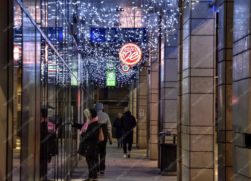 Kereskedelem - Budapest - Europeum Bevásárlóközpont