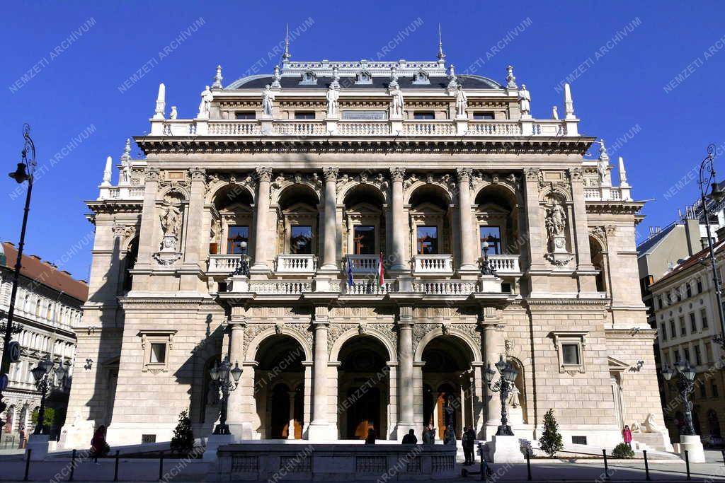 Városkép - Budapest - Magyar Állami Operaház felújított épülete