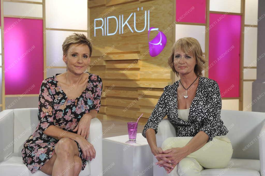 Televízió - Ridikül című női beszélgetős műsor