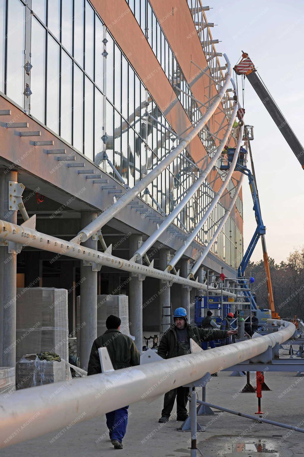 Sportlétesítmény - Debrecen - Épül az új stadion