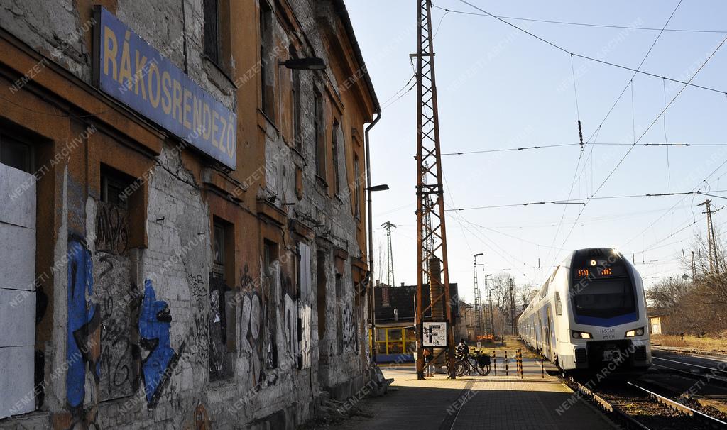 Rákosrendező vasútállomás