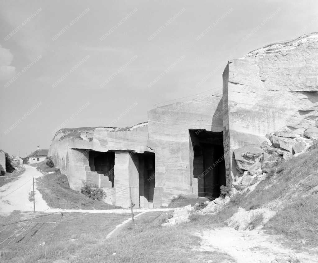 Természet-környezet - Kőfejtő