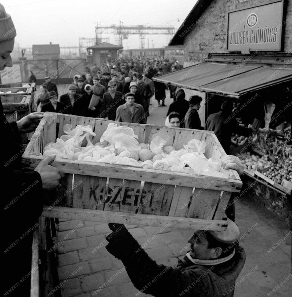 A szerző válogatása - A Boráros tér