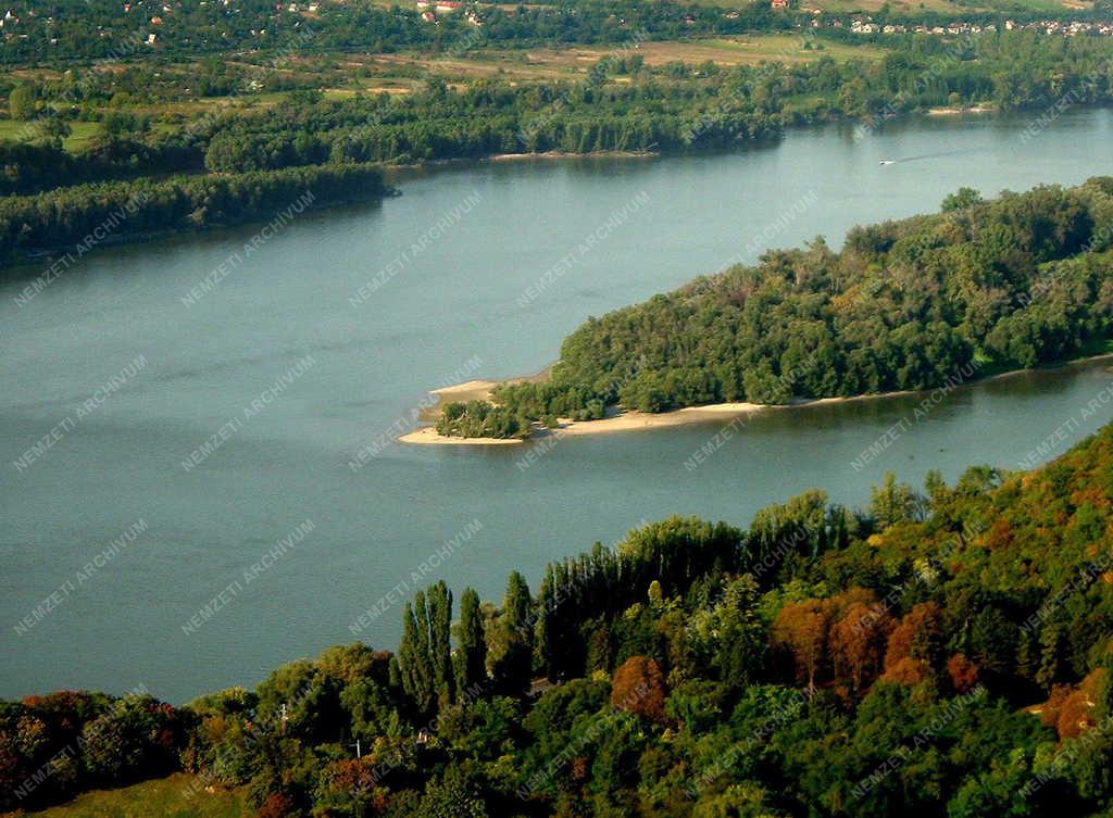 Tájkép - A Szentendrei-sziget madártávlatból