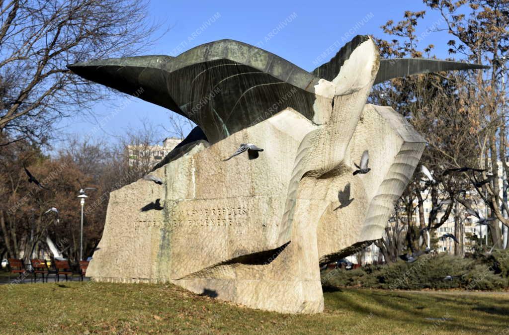 Városkép - Budapest - A magyar repülés úttörőinek emlékműve