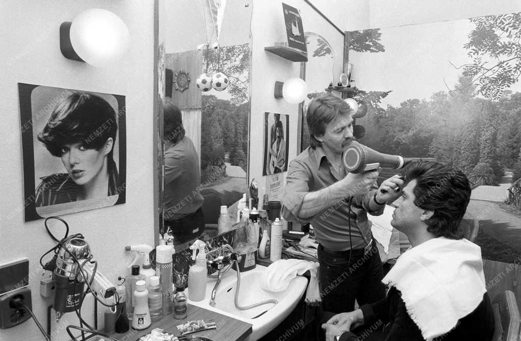 Életmód - Frizura ’79 