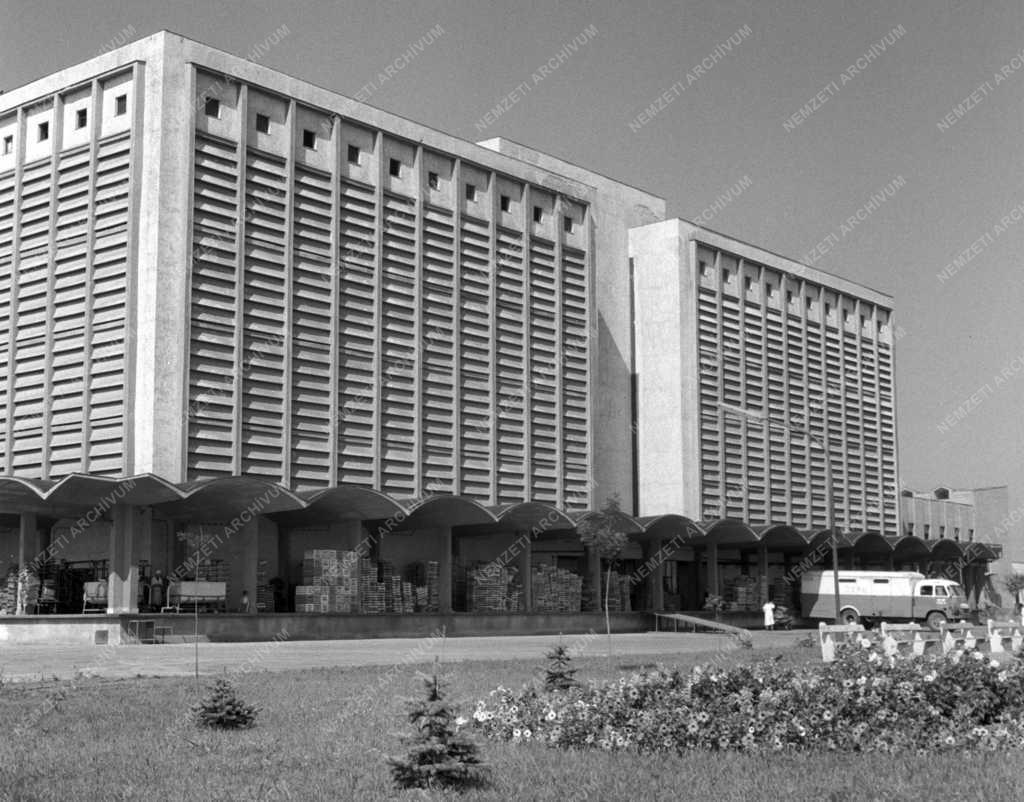Élelmiszeripar - Miskolci Hűtőipari Vállalat hűtőháza