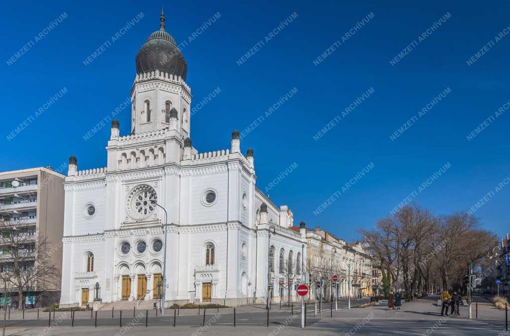 Városkép - Kecskemét - Tudomány és Technika Háza