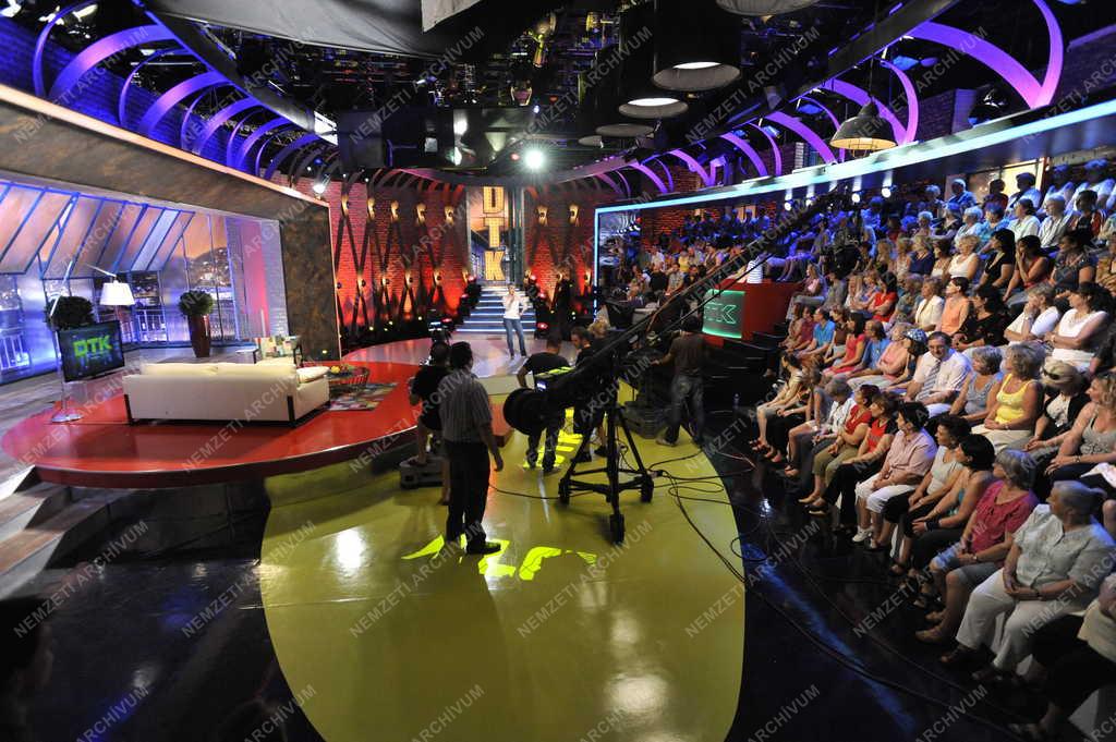 Televízió - DTK - D. Tóth Kriszta Show