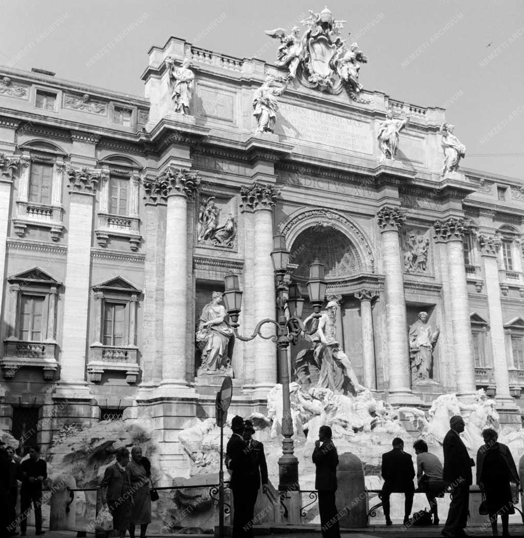 Városkép - Róma - Trevi-kút