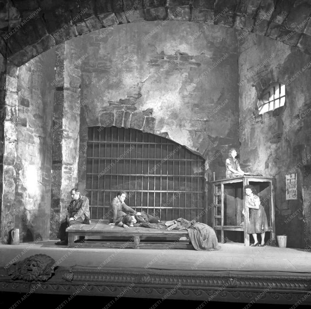 Kultúra - Opera - Mejtusz: Az ifjú gárda