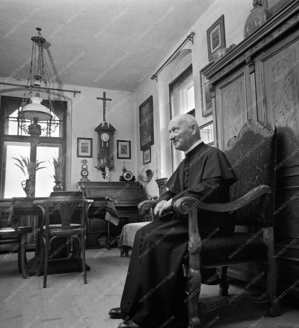 Éedekesség - Egyház - Emmaus-kápolna a Szent György-hegyen