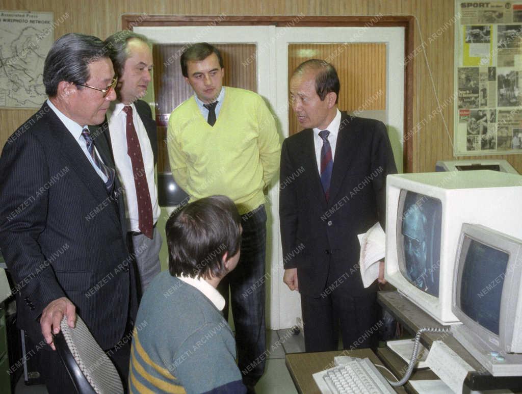 Külkapcsolat - A Yonhap dél-koreai hírügynökség vezetői az MTI-ben