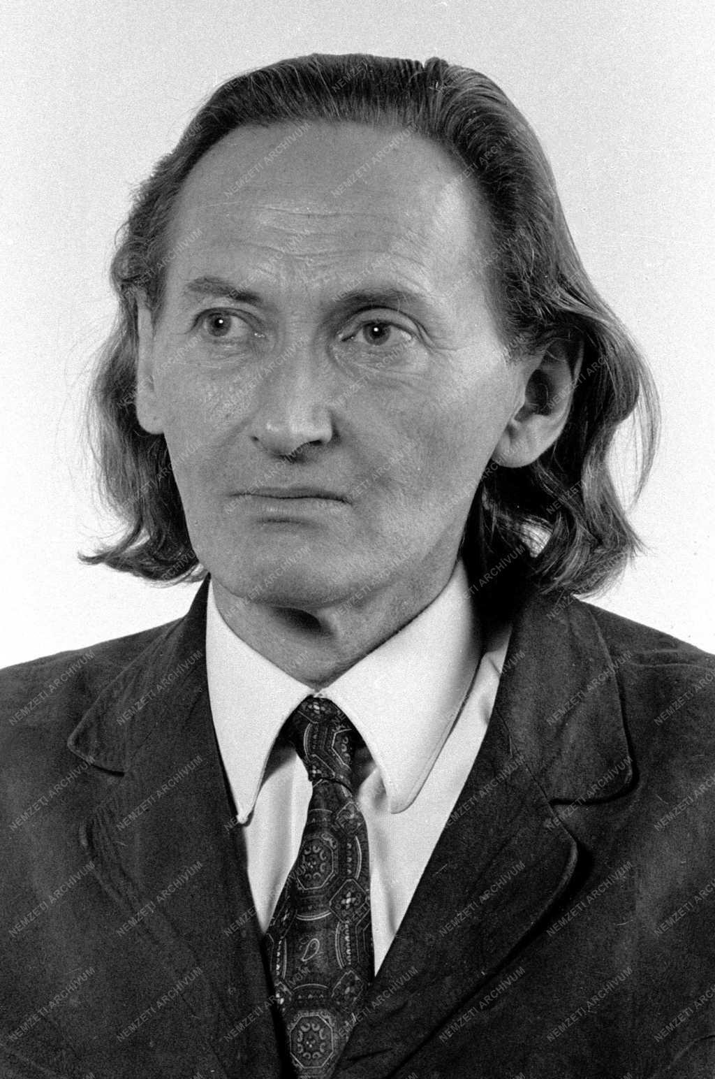 Tudomány - Klaniczay Tibor irodalomtörténész