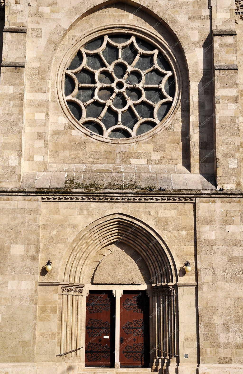 Egyház - 90 éves az Újlipótvárosi Árpád-házi Szent Margit templom