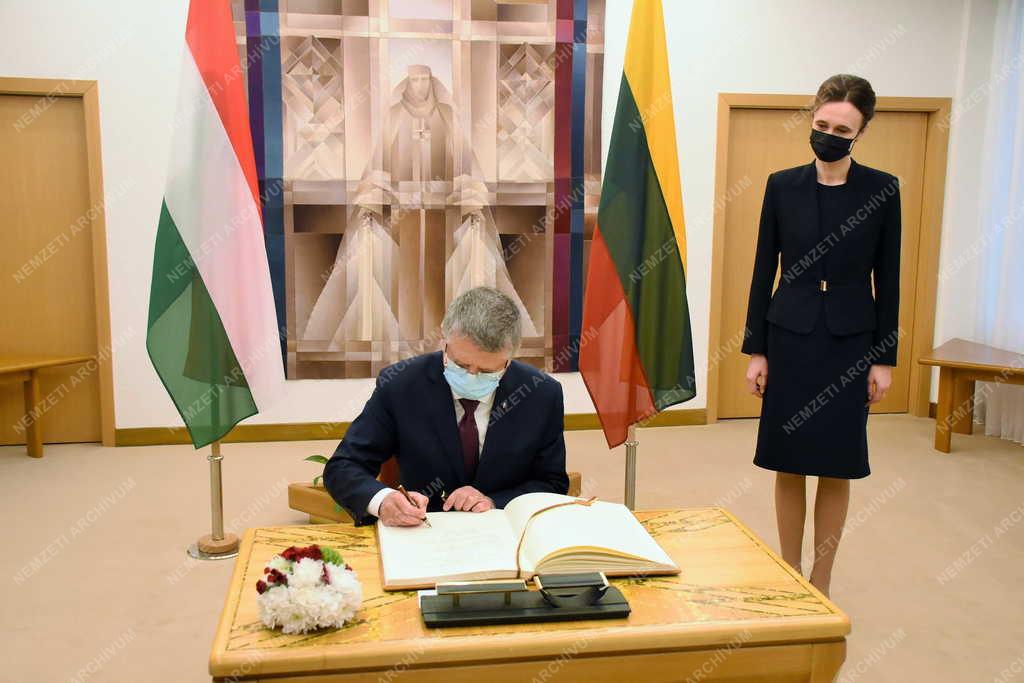 Kövér László Litvániában