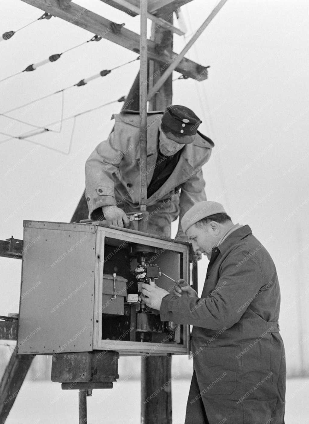 Távközlés - Székesfehérvári Rádióállomás