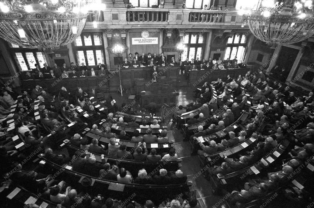 Megemlékezés - II. Világháború - Belpolitika  