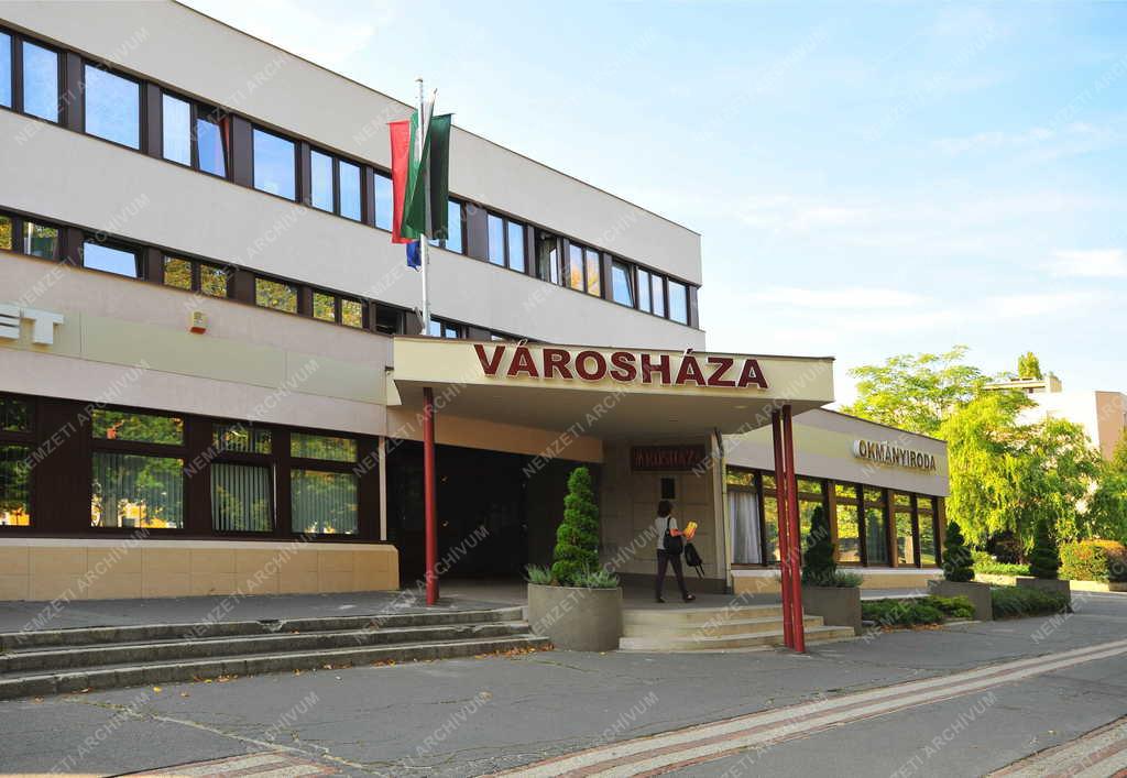 Csorna - Középület