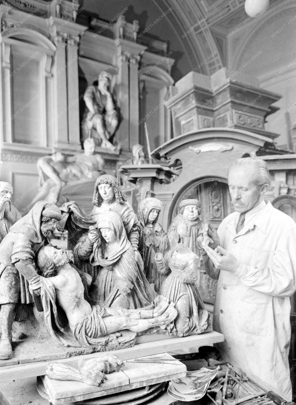 A Szépművészeti Múzeum farestaurátor műhelyében