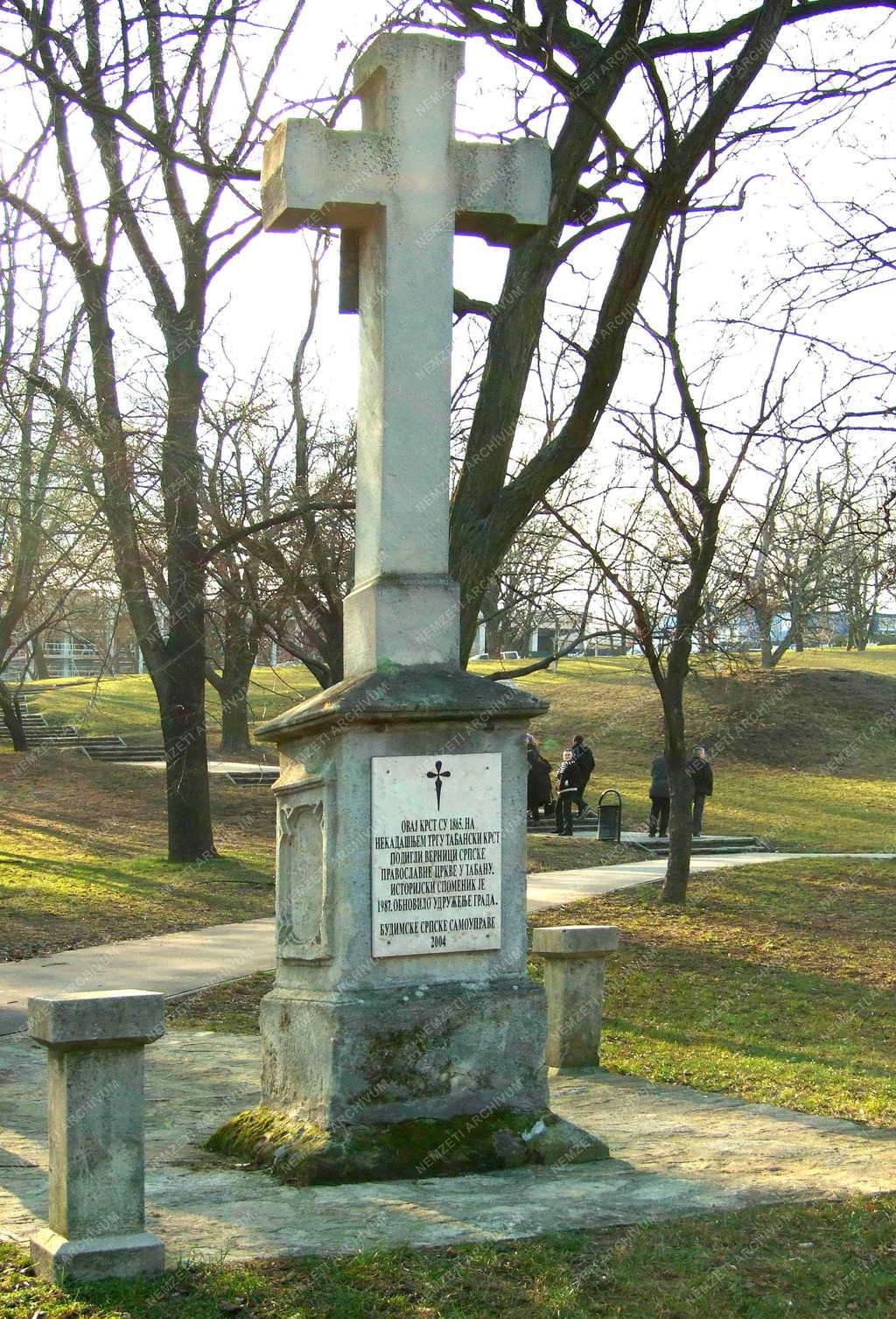 Vallás - Kőkereszt a Tabánban