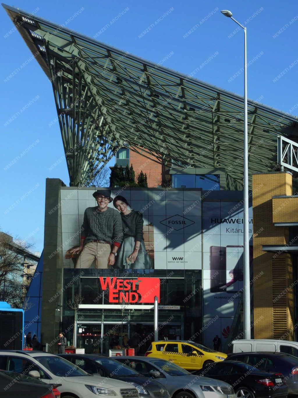 Városkép - Budapest - A West End Plaza épülete