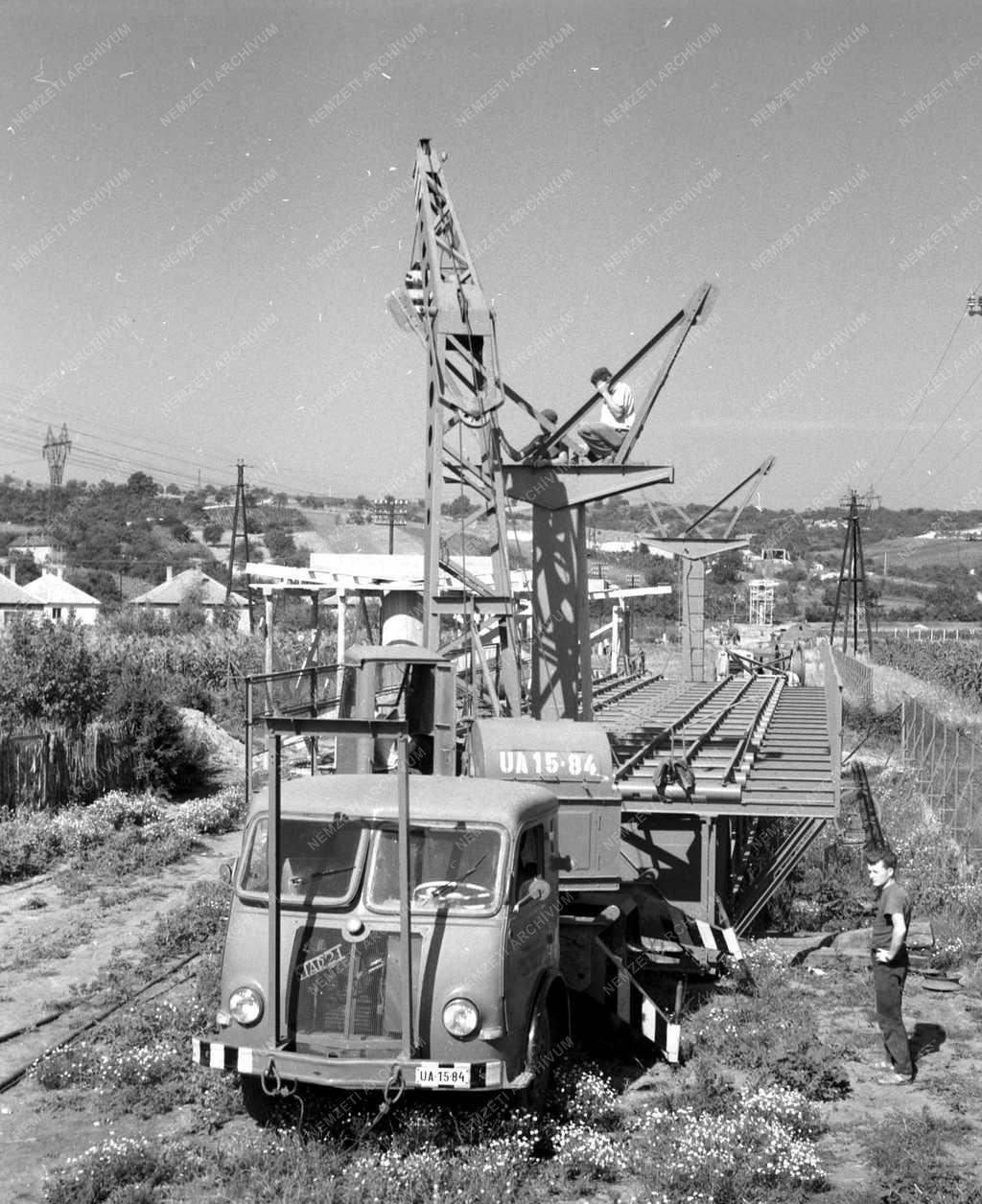 Gazdaság – Korszerűsítik a Hejőcsabai Cement- és Mészmű kőbányát