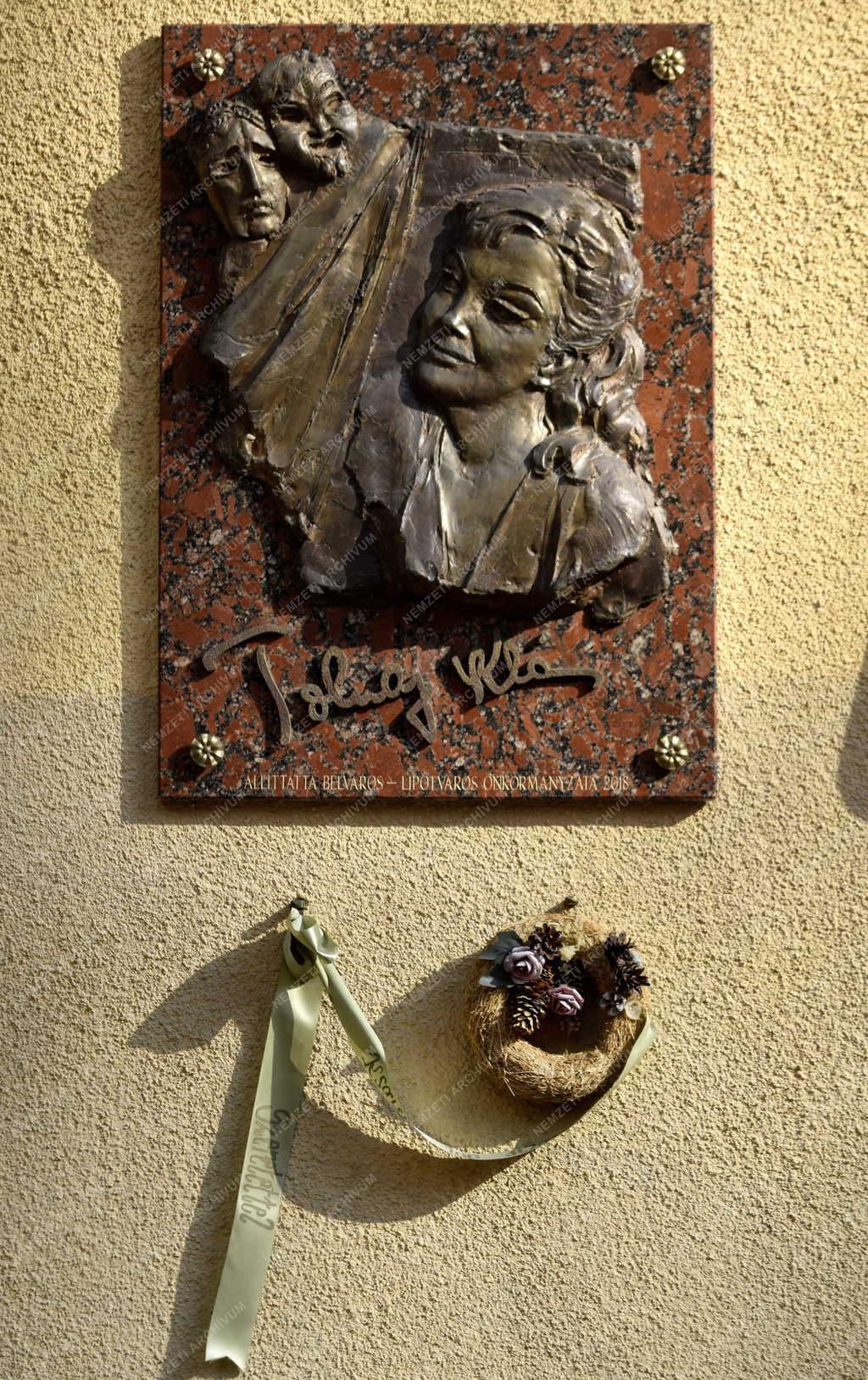 Kultúra - Budapest -  Tolnay Klári színésznő emléktáblája