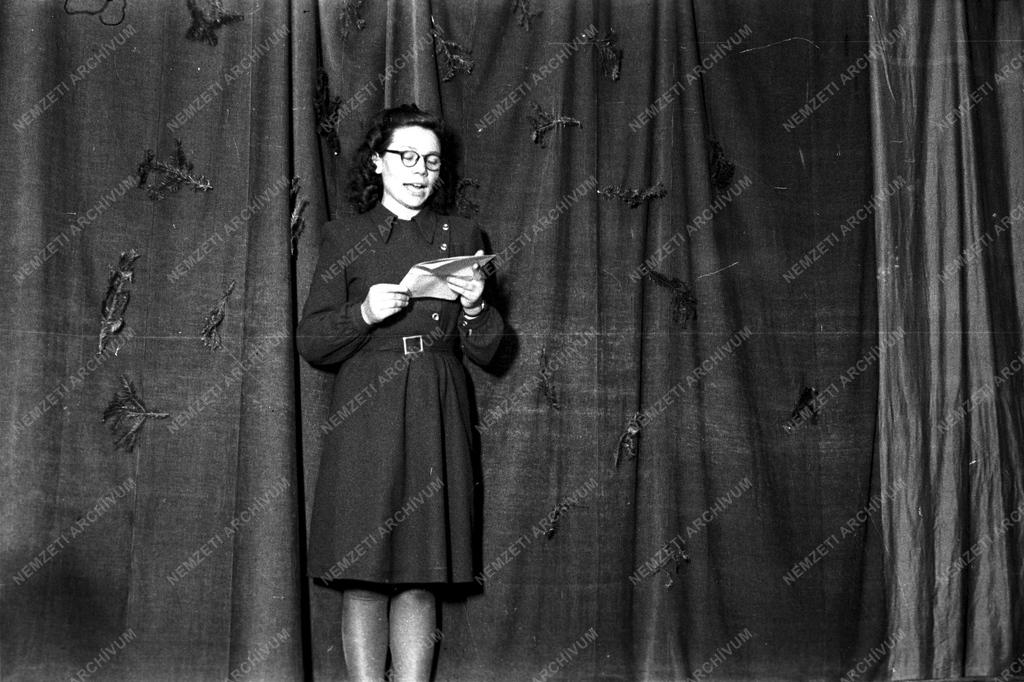 Vegyes - Közeleg a karácsony