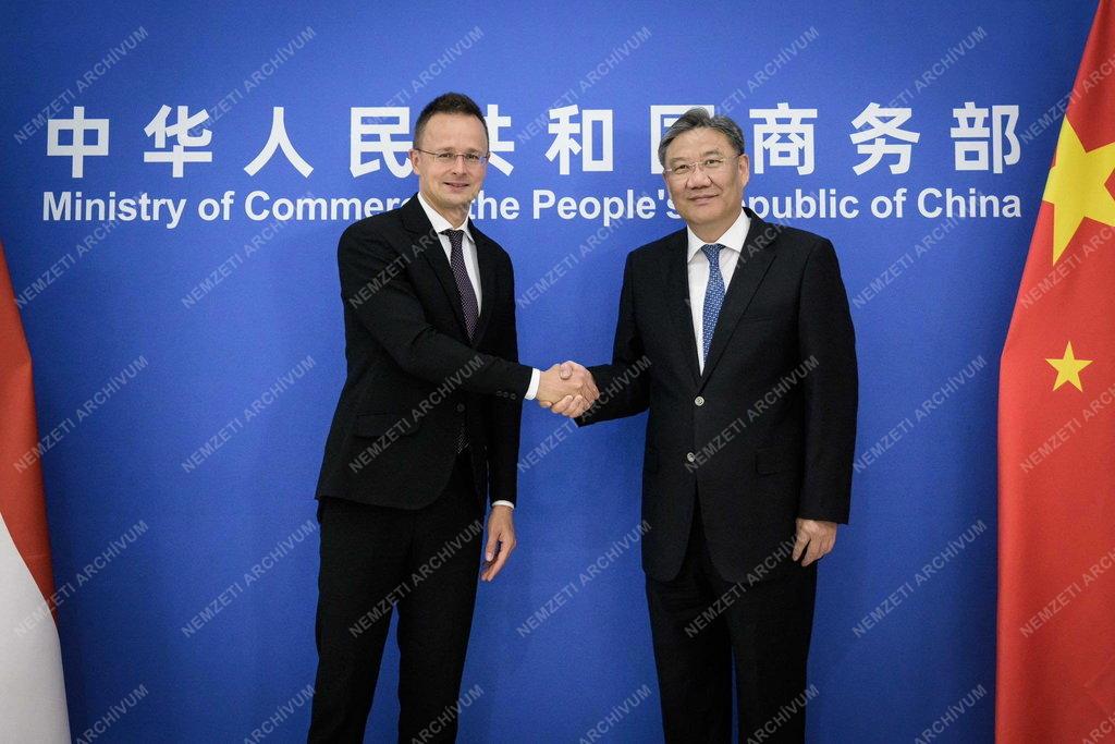Szijjártó Péter Pekingben 