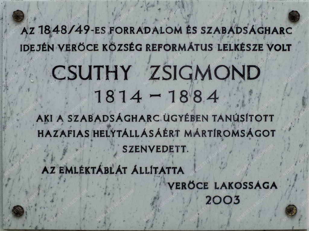 Emléktábla - Verőce - Csuthy Zsigmond lelkész emléktáblája
